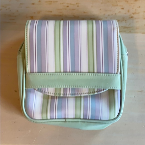 Bath and Bodyworks cosmetic bags - Picture 4 of 6